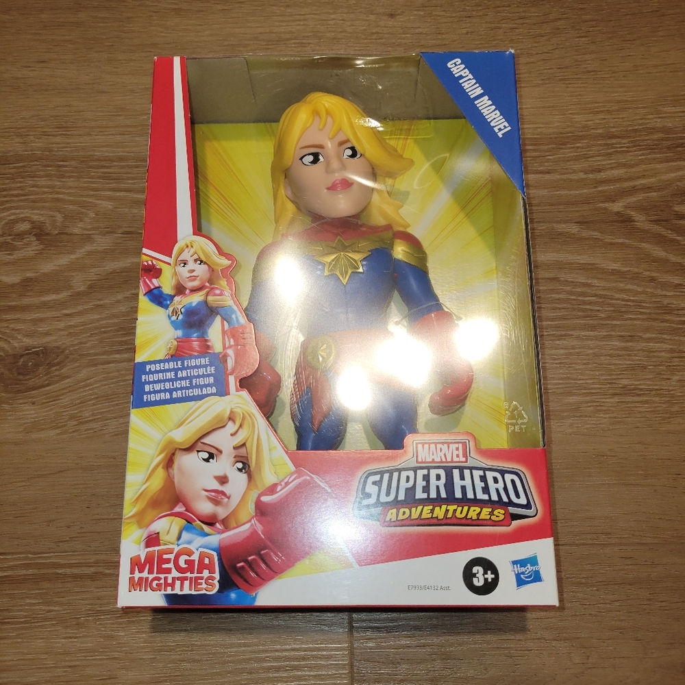 CAPTAIN MARVEL 10" Action Figure Mega Mighties Super Hero Adventures New